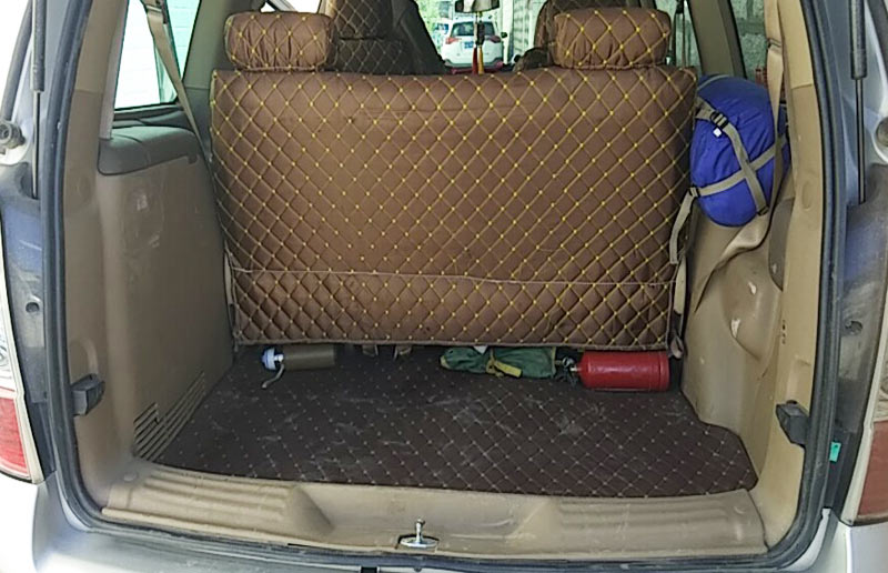 Der Kofferraum des 7-sitzigen Buick Business Minivans