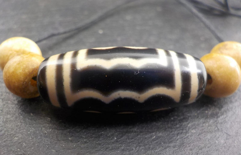Tibetan Dzi